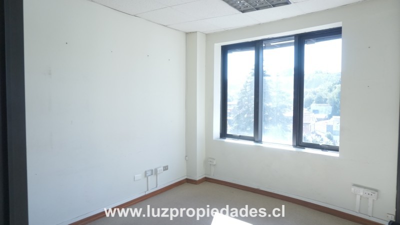 Benavente N&ordm;405, Of.605, Ed. Puerto Nuevo - Luz Propiedades