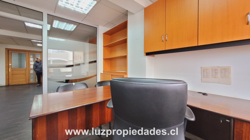 Antonio Varas N°216, Of. 403, Ed. Torres del Puerto - Luz Propiedades