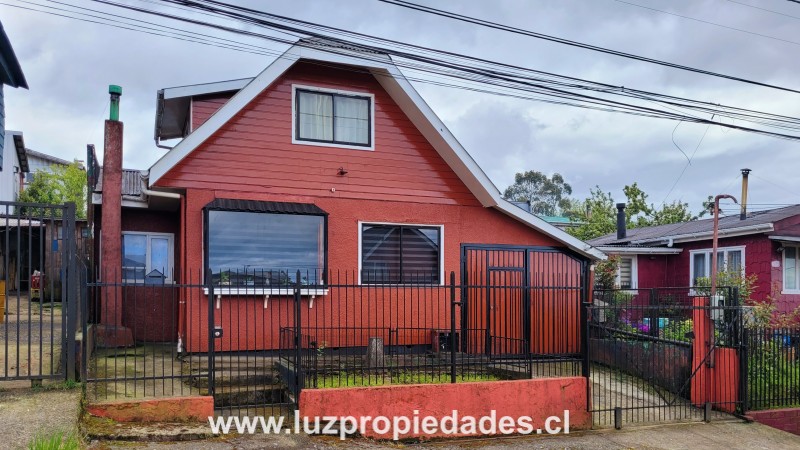 Psj. Los Placeres N°7, Población Mirasol - Luz Propiedades