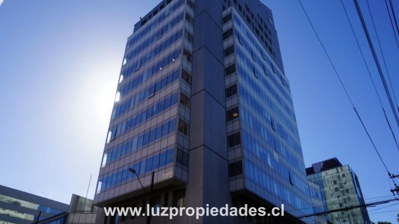 Quillota N° 175, Of. 1401,  Ed. CCHC - Luz Propiedades