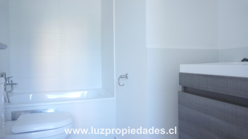 San Javier N&deg;2012, Ed. Alto Pelluco, Depto. N&ordm;314 - Luz Propiedades