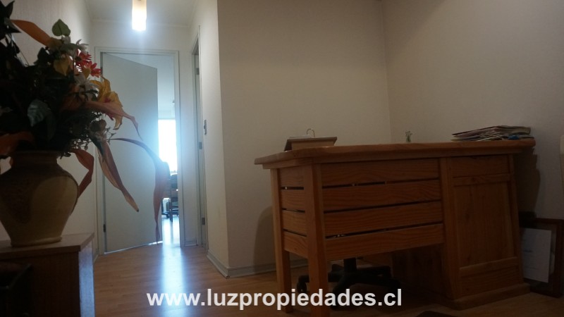 Urmeneta Nº305, Of. 711, Edificio Los Héroes - Luz Propiedades