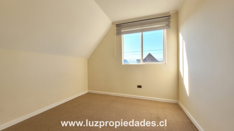 Velero Grasbrook N°2599, Parque Fundadores, La Vara - Luz Propiedades