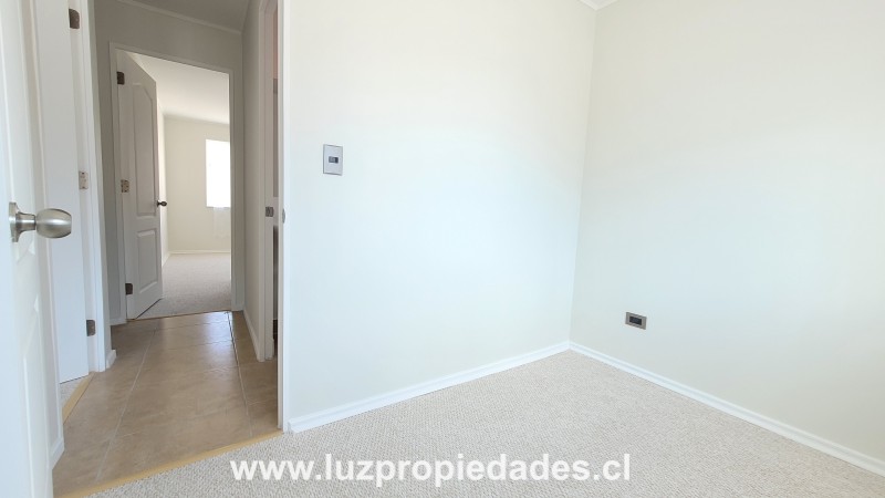 Alanqueo N&deg;4674, Santuario de la Laguna, Valle Volcanes - Luz Propiedades