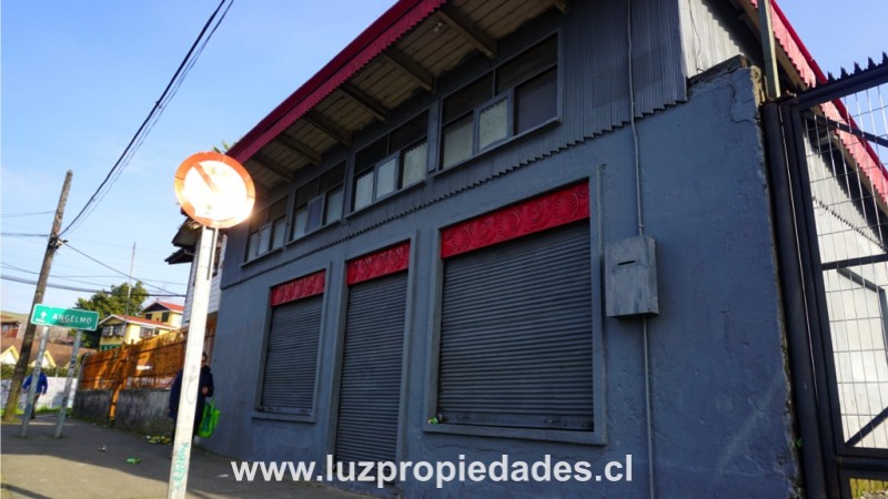 Ecuador Nº1.120 Esq. Perez Rosales - Luz Propiedades