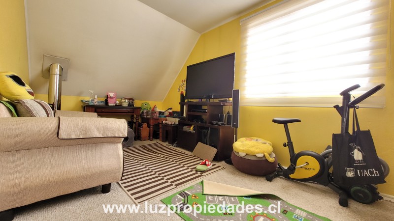 Los Pimientos N°4768, Santuario de la Laguna, Valle Volcanes - Luz Propiedades