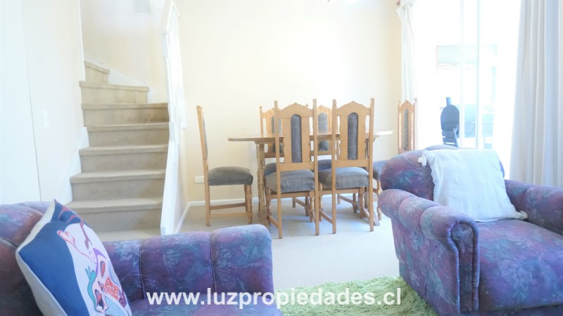 Pj. Isla Calmache Nº1011, Altos de Tenglo - Luz Propiedades