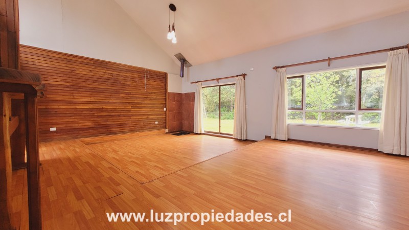 Psj. Los Robles, Parcela N&deg;19,  Senda Central, La Vara - Luz Propiedades