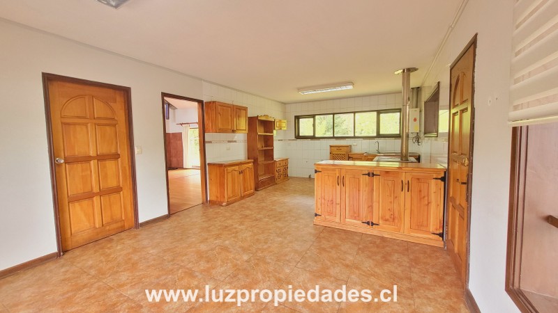 Psj. Los Robles, Parcela N&deg;19,  Senda Central, La Vara - Luz Propiedades