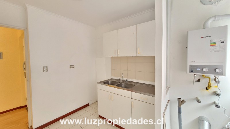 Tucapel Nº70, Las Dalias 203 - Luz Propiedades