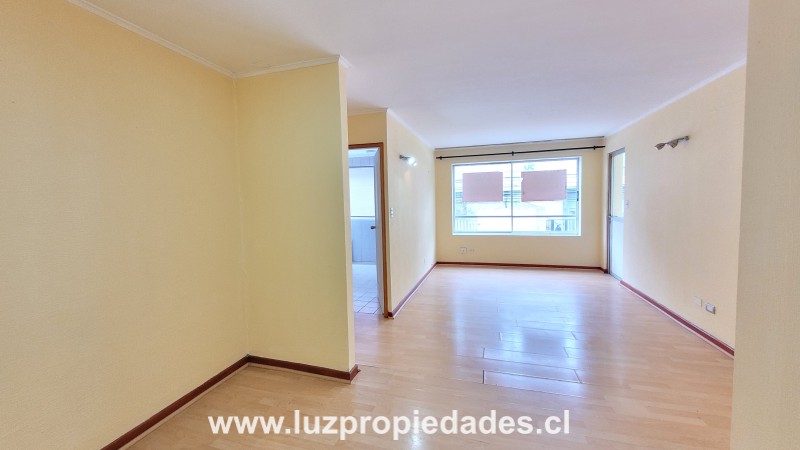 Tucapel Nº70, Las Dalias 203 - Luz Propiedades